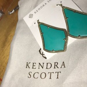 Kendra Scott Alexandra earrings. (Discontinued!!)